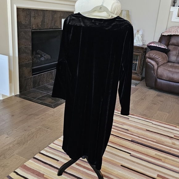 Nwot Eloquii black velvet dress knee length size20 - Picture 6 of 11